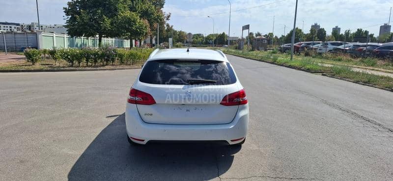 Peugeot 308 1.5HDI ALLURE-T O P