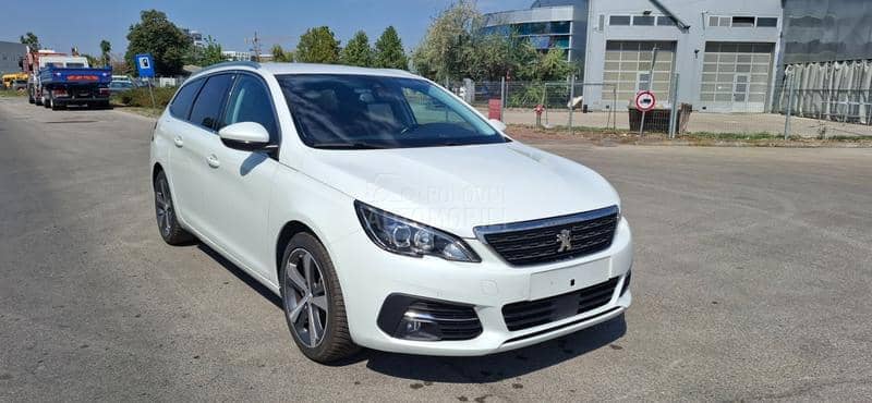Peugeot 308 1.5HDI ALLURE-T O P