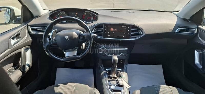 Peugeot 308 1.5HDI ALLURE-T O P