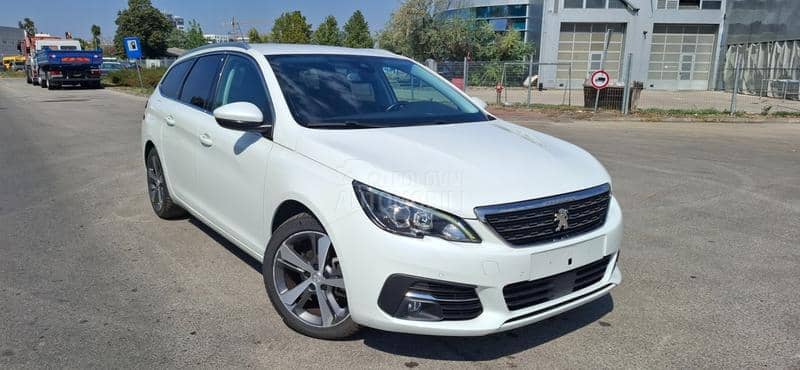 Peugeot 308 1.5HDI ALLURE-T O P