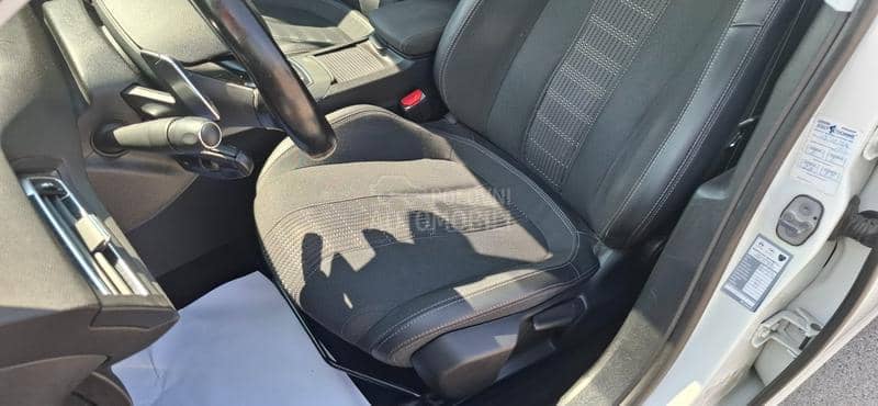 Peugeot 308 1.5HDI ALLURE-T O P