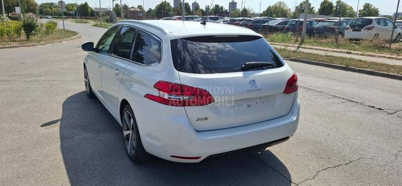 Peugeot 308 1.5HDI ALLURE-T O P