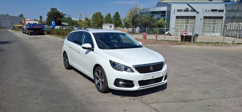 Peugeot 308 1.5HDI ALLURE-T O P