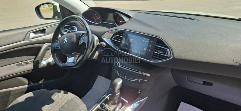 Peugeot 308 1.5HDI ALLURE-T O P