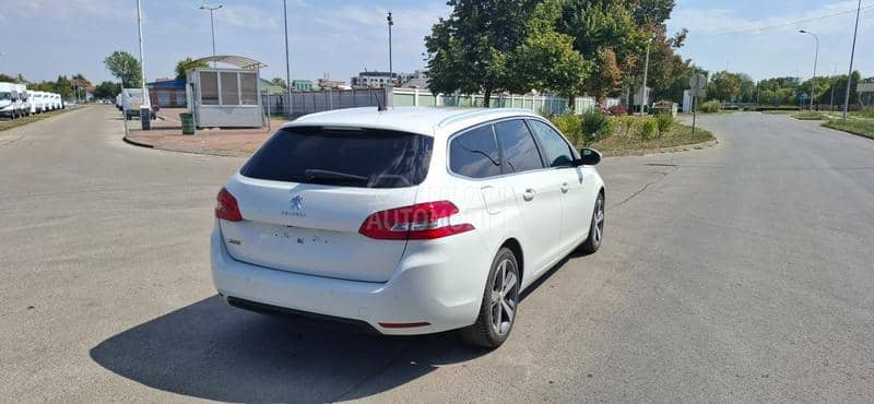 Peugeot 308 1.5HDI ALLURE-T O P