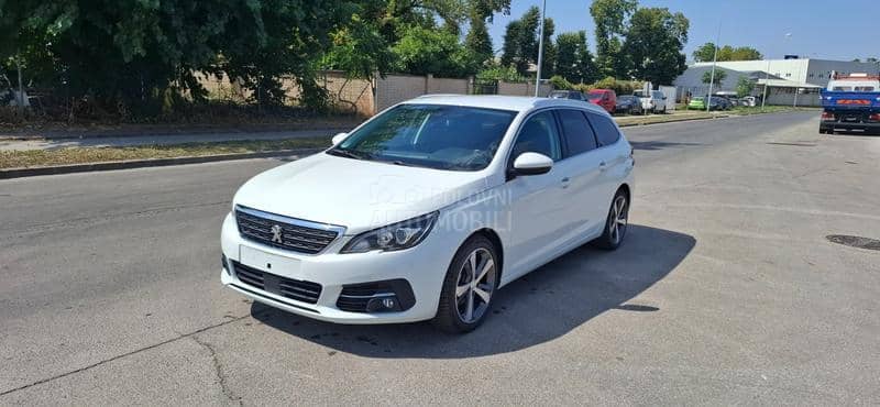 Peugeot 308 1.5HDI ALLURE-T O P