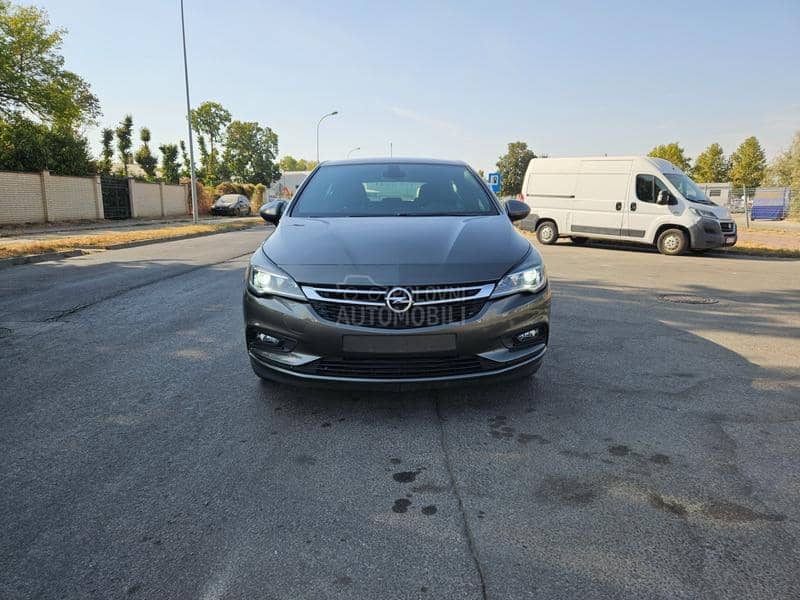 Opel Astra K 1.4 LED/ALU/NAV