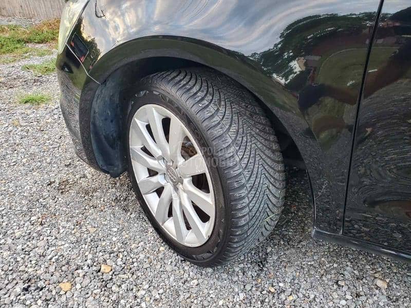 Audi A1 1.6TDI NAV/XSENO/LED