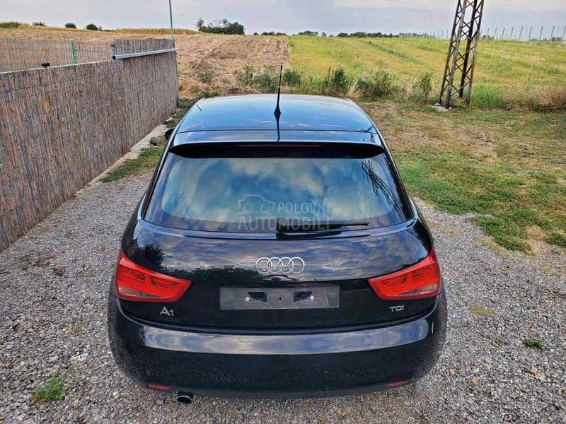 Audi A1 1.6TDI NAV/XSENO/LED