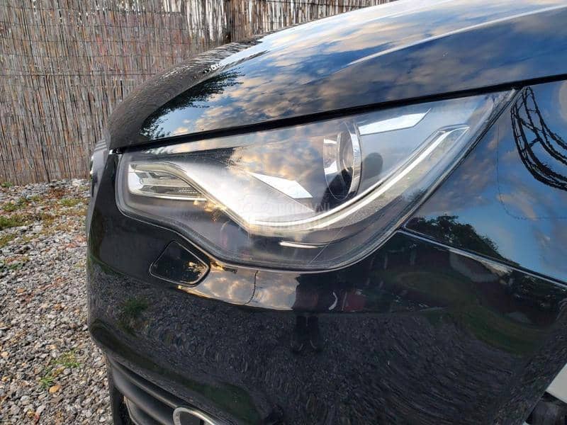 Audi A1 1.6TDI NAV/XSENO/LED