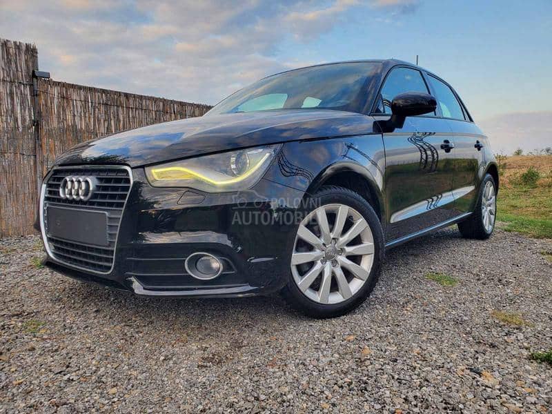Audi A1 1.6TDI NAV/XSENO/LED