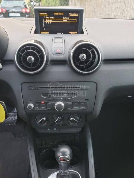 Audi A1 1.6TDI NAV/XSENO/LED