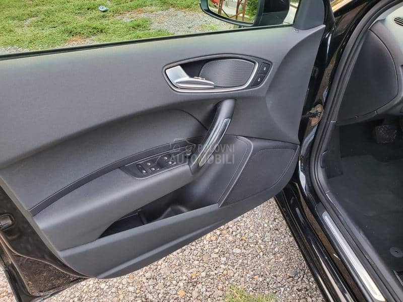 Audi A1 1.6TDI NAV/XSENO/LED