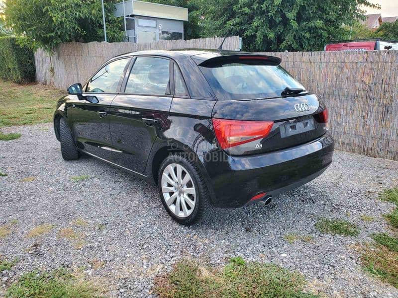 Audi A1 1.6TDI NAV/XSENO/LED
