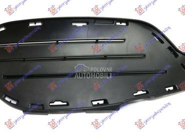 RESETKA PREDNJEG BRANIKA UNUTR za Mercedes Benz E Klasa od 2013. do 2016. god.