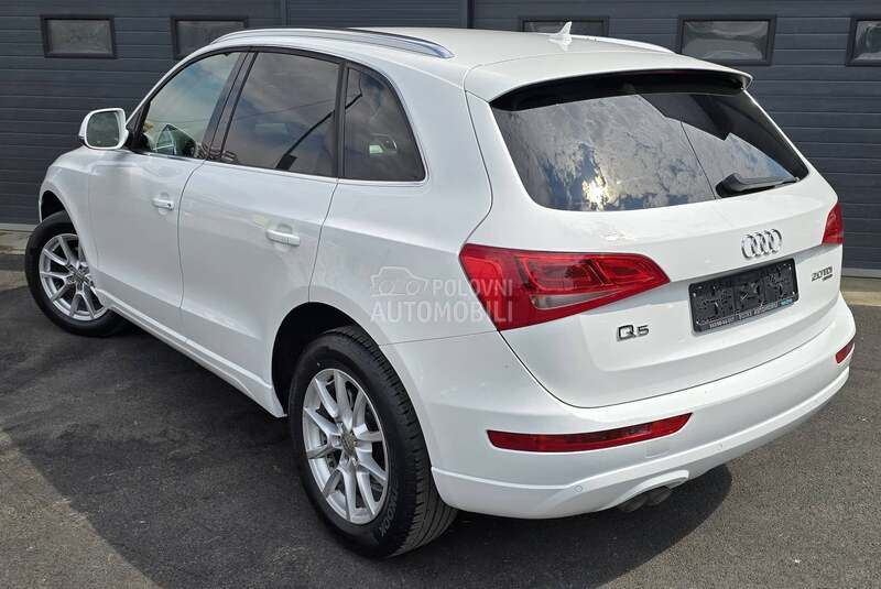 Audi Q5 2.0TDI QUATTRO LUX