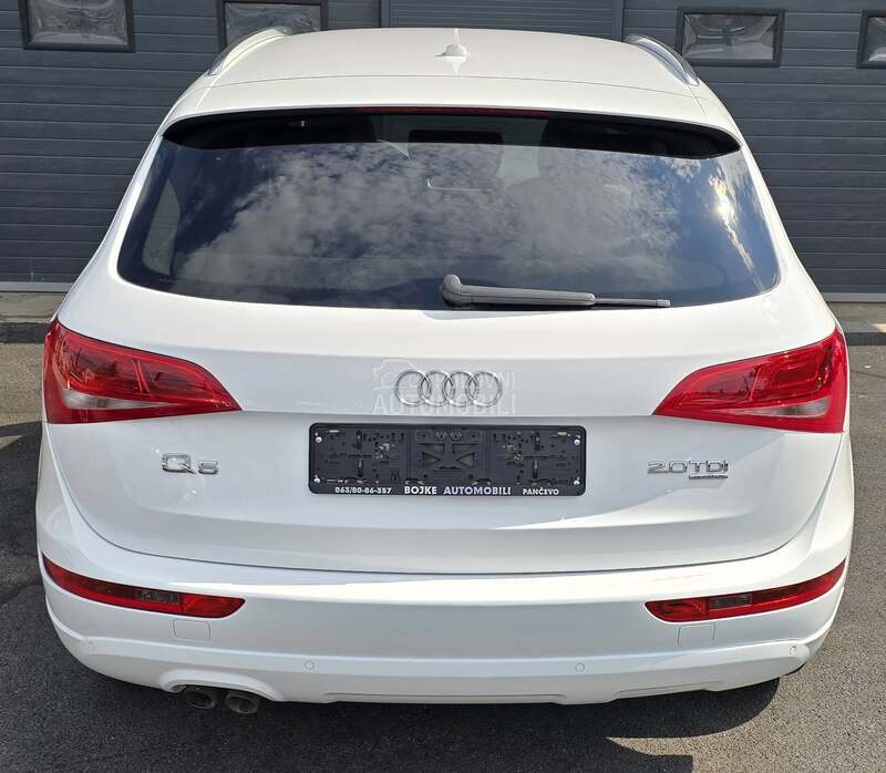 Audi Q5 2.0TDI QUATTRO LUX