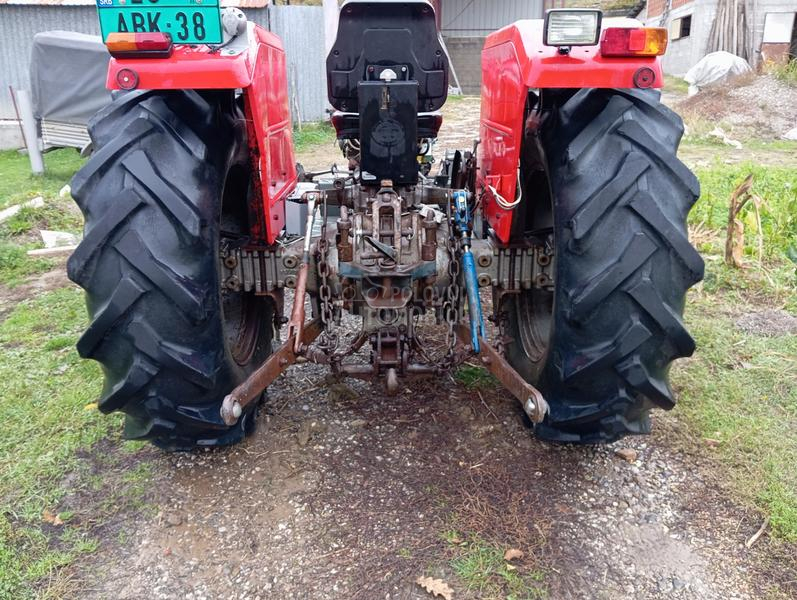 Massey Ferguson 158