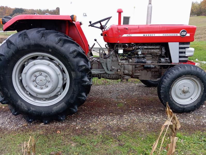 Massey Ferguson 158