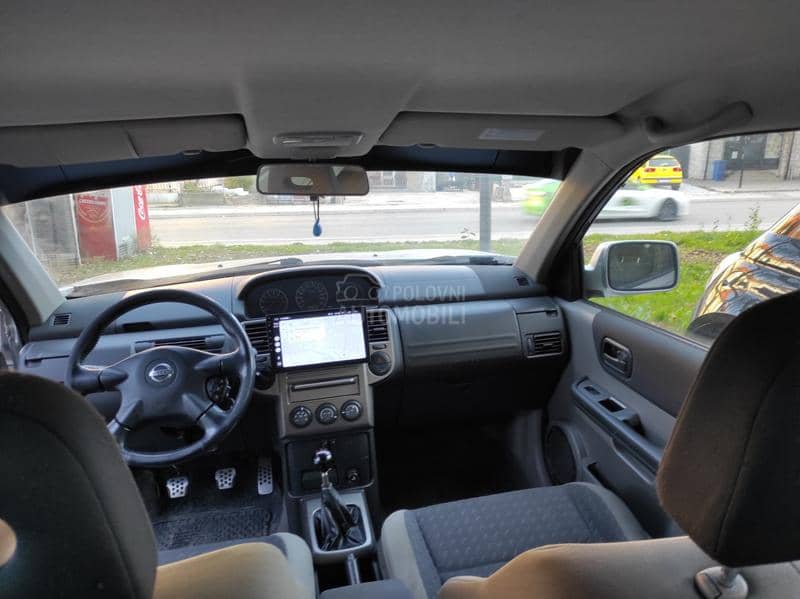Nissan X-Trail 2.0i