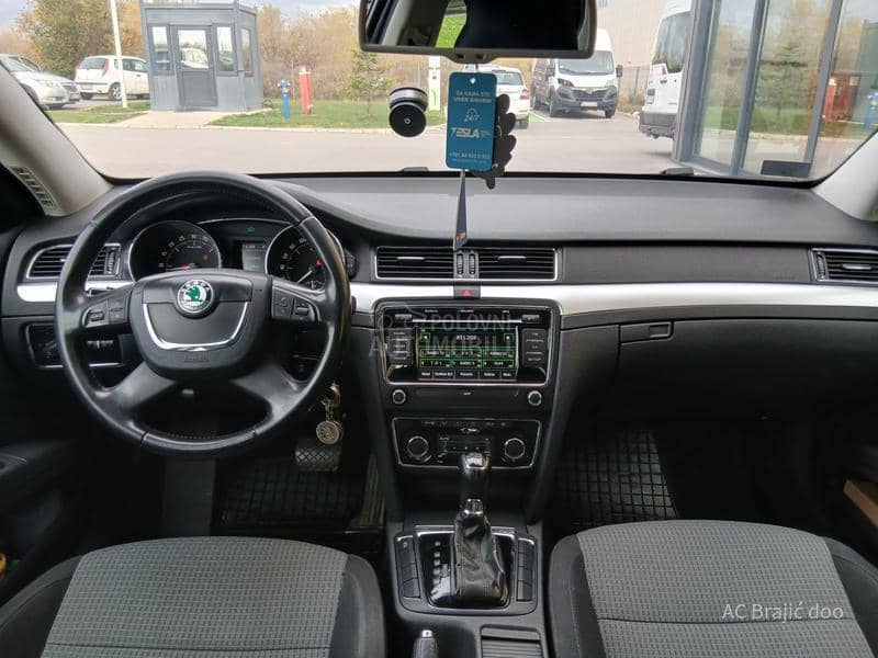Škoda Superb 