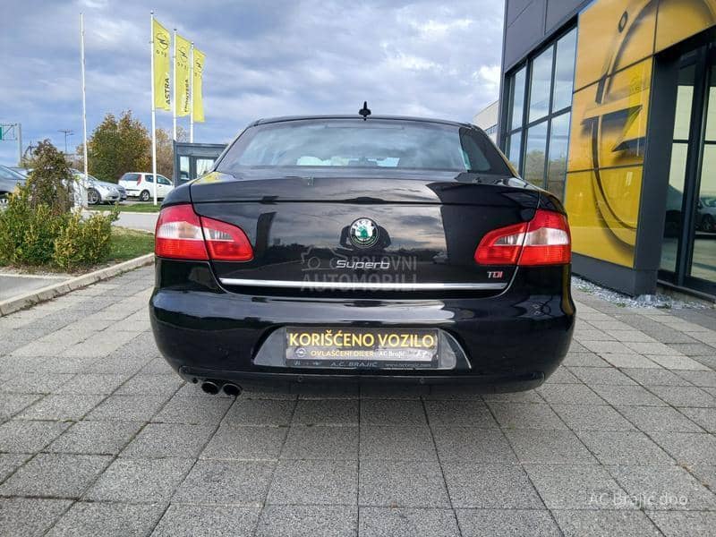 Škoda Superb 