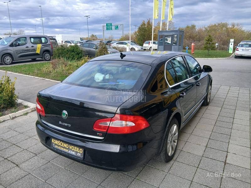 Škoda Superb 