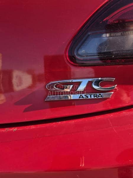 Opel Astra J SPORT GTC OPC