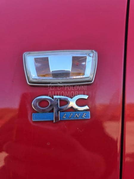 Opel Astra J SPORT GTC OPC