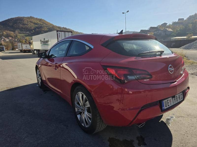 Opel Astra J SPORT GTC OPC