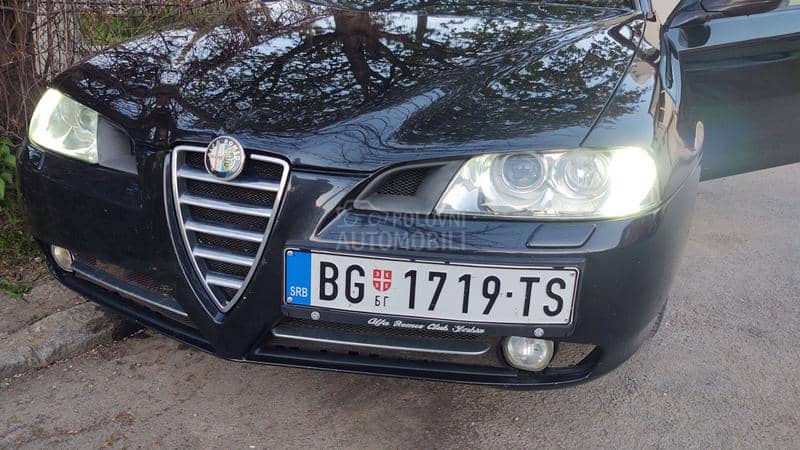 Alfa Romeo 166 
