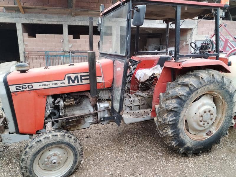 Massey Ferguson 260
