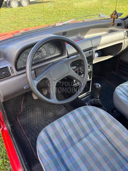 Fiat Uno 1.0 i.e BASE 5P