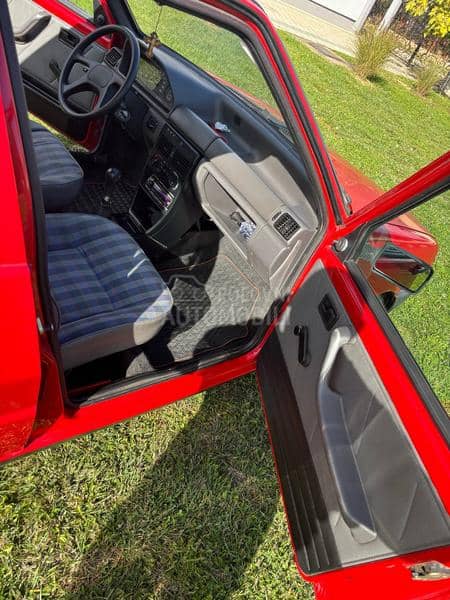 Fiat Uno 1.0 i.e BASE 5P