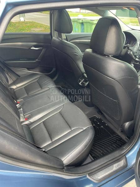 Hyundai i40 INFINITY T/O/P AUT