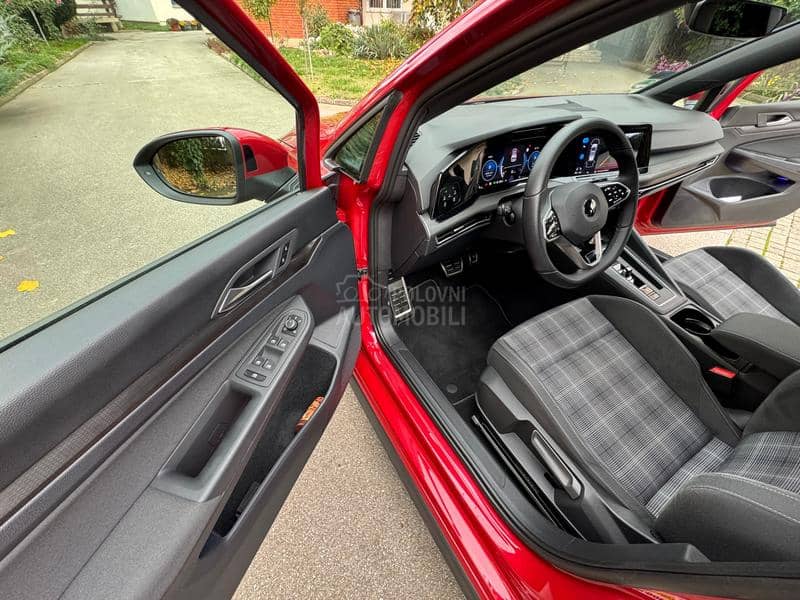 Volkswagen Golf 8 GTD matrix