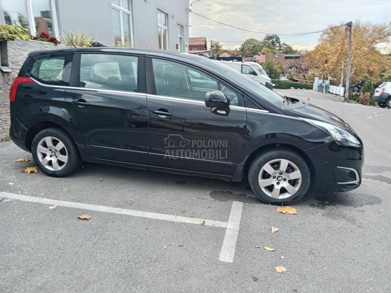 Peugeot 5008 7 SED