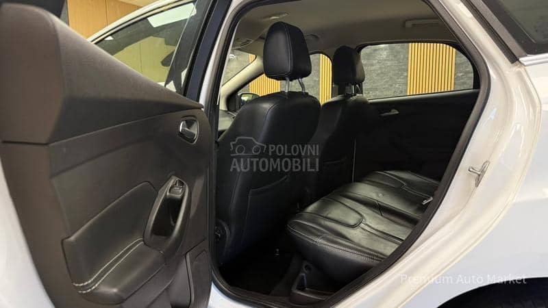 Ford Focus //1.6 TDCI//FUL/NOV