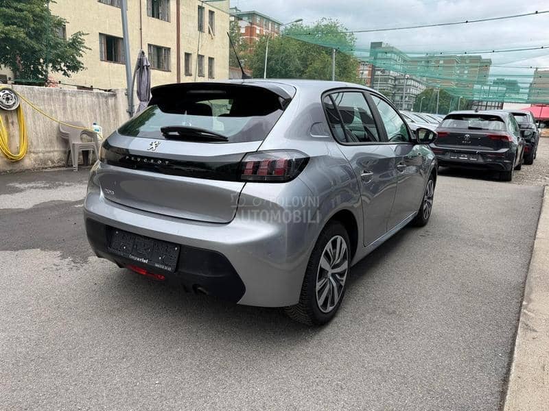 Peugeot 208 1.2 B