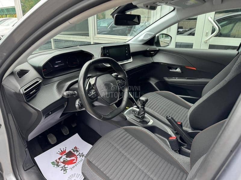 Peugeot 208 1.2 B
