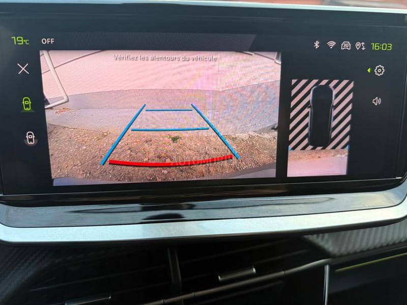 Peugeot 2008 EAT8 GT