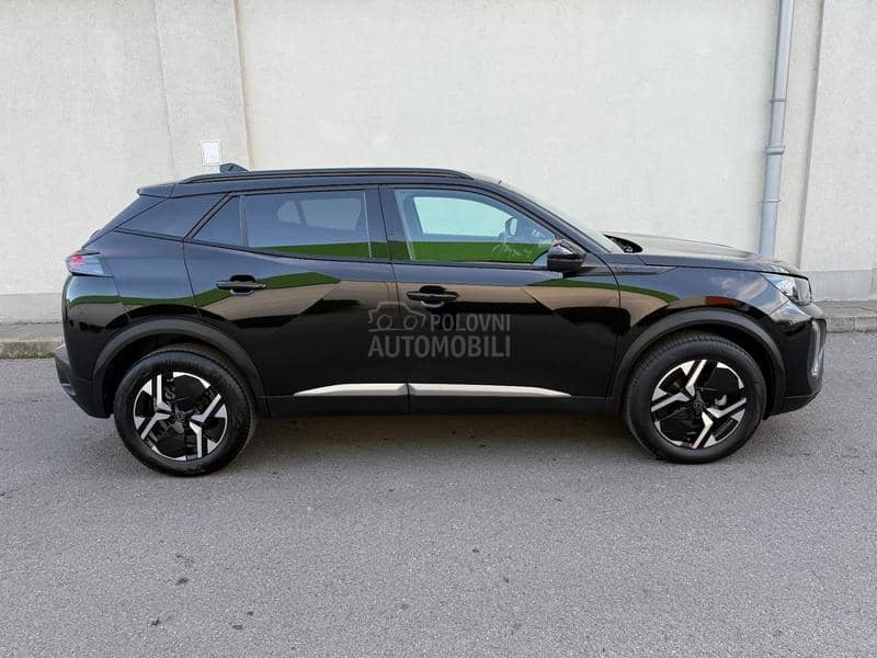 Peugeot 2008 EAT8 GT