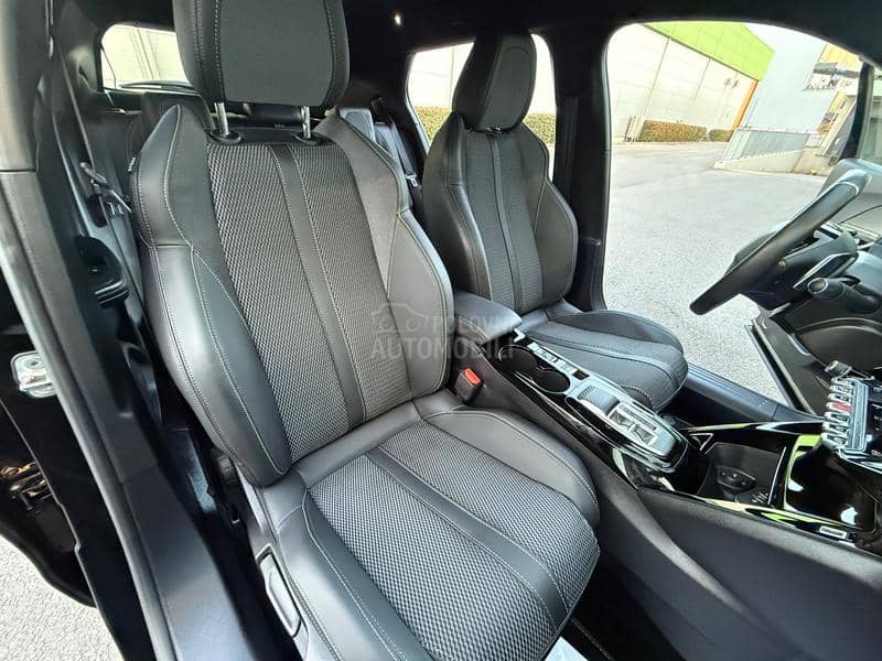 Peugeot 2008 EAT8 GT