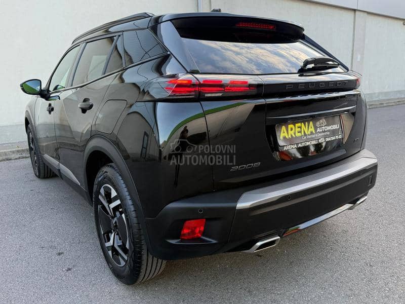 Peugeot 2008 EAT8 GT