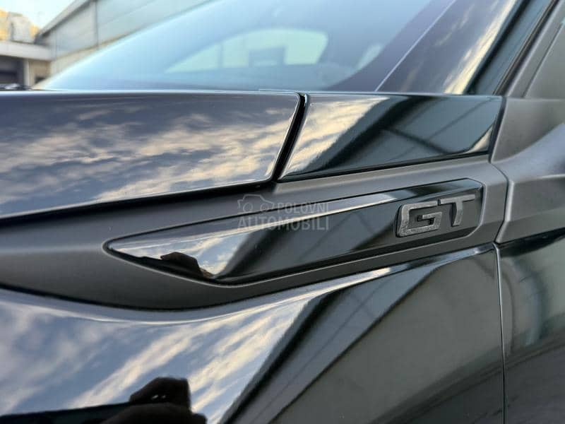 Peugeot 2008 EAT8 GT