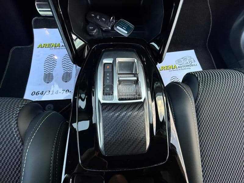 Peugeot 2008 EAT8 GT