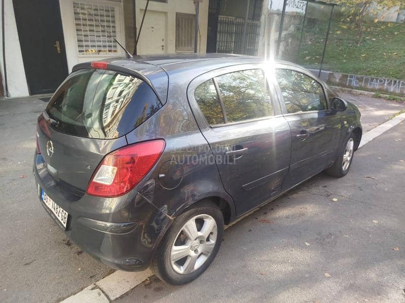 Opel Corsa D 1,4