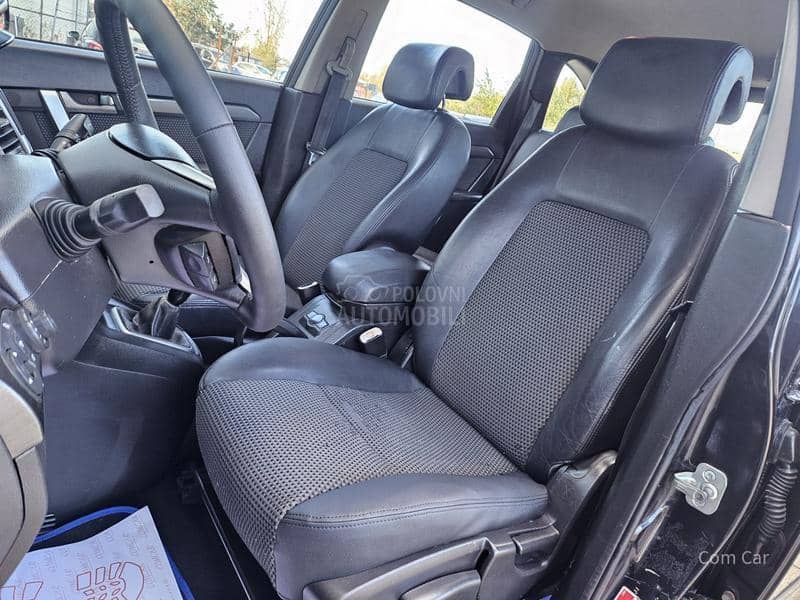 Chevrolet Captiva 4X4 / 7s e d i š t a