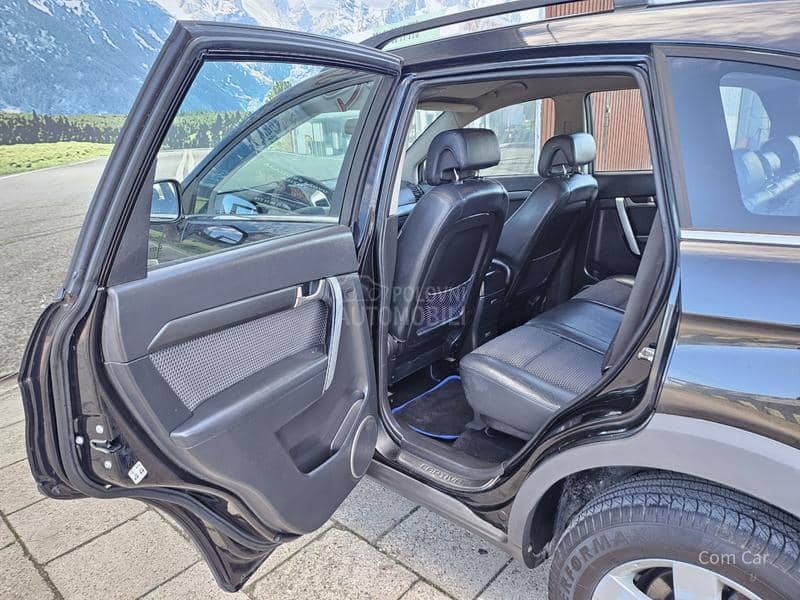 Chevrolet Captiva 4X4 / 7s e d i š t a