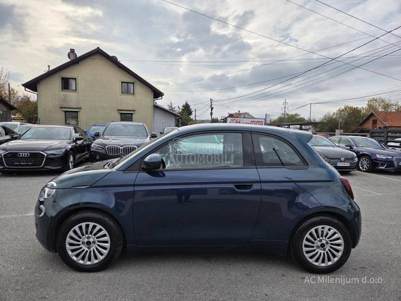 Fiat 500e 